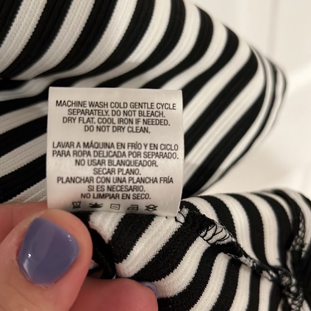 Black and White Stripe flare dress Size Large - Picture 4 of 7